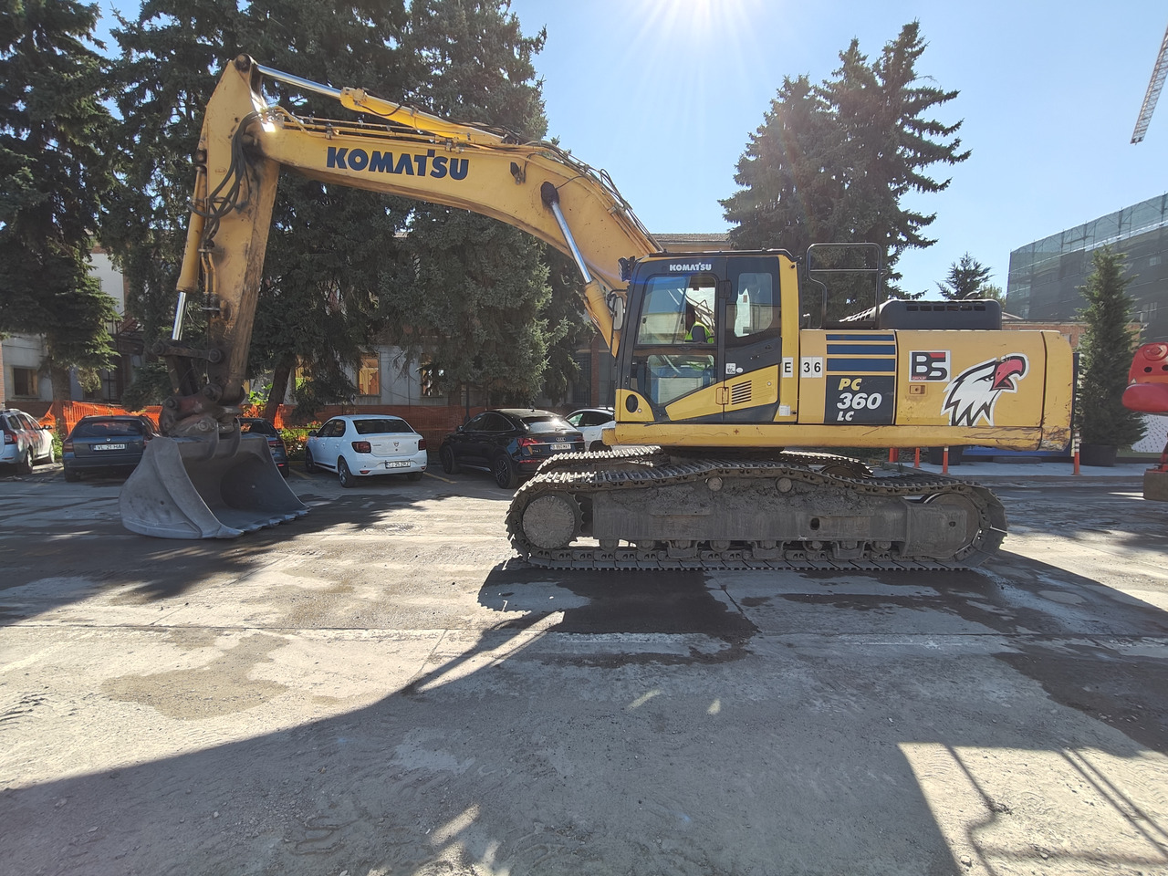 KOMATSU PC 360 LC - 10 - Máy xúc: hình 4 KOMATSU PC 360 LC - 10 - Máy xúc: hình 4