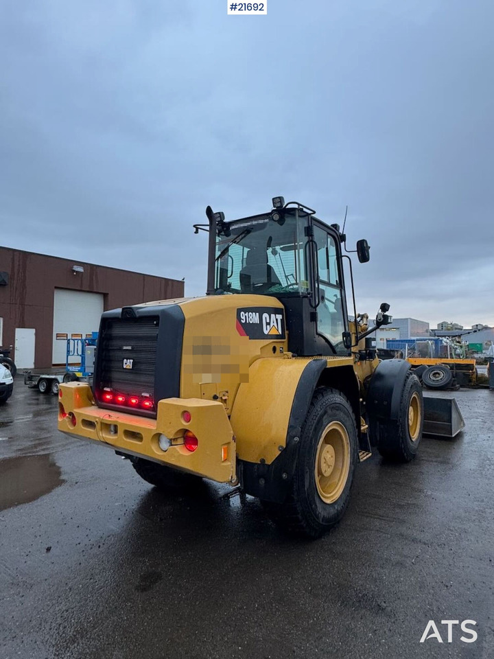 CAT 918M hjullaster m/ planering skuffe, klappvinge skuffe og snøfres. SE VIDEO - Máy xúc lật bánh lốp: hình 3 CAT 918M hjullaster m/ planering skuffe, klappvinge skuffe og snøfres. SE VIDEO - Máy xúc lật bánh lốp: hình 3