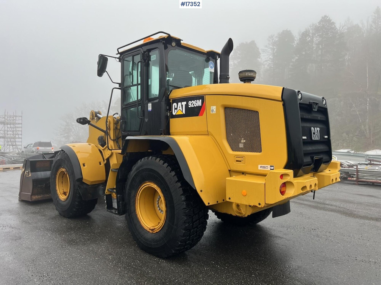 CAT 926M - Máy xúc lật bánh lốp: hình 3 CAT 926M - Máy xúc lật bánh lốp: hình 3