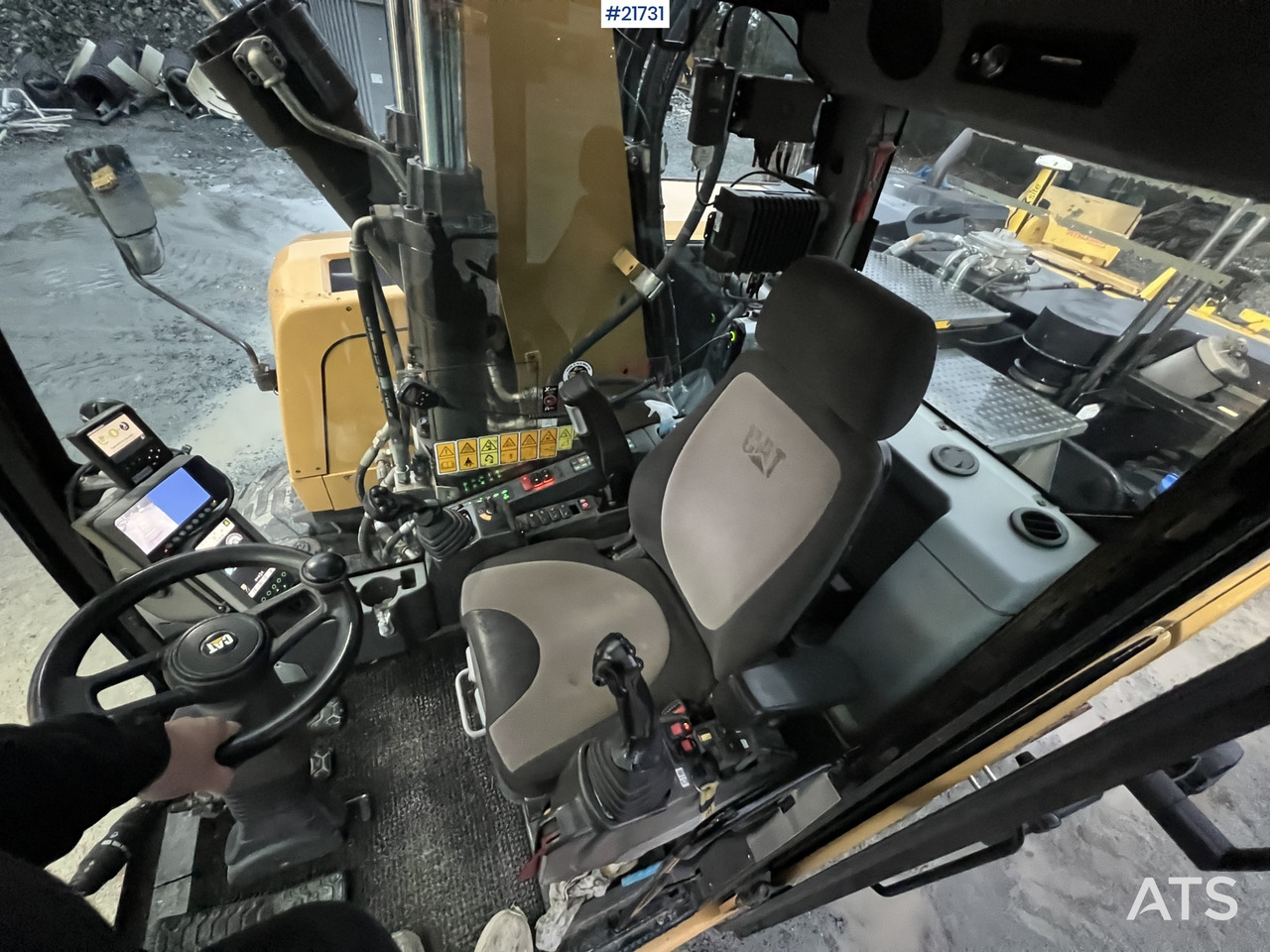 Máy xúc bánh lốp CAT M318F Hjulmaskin m/ oilquick og tannskuffe: hình 30 Máy xúc bánh lốp CAT M318F Hjulmaskin m/ oilquick og tannskuffe: hình 30