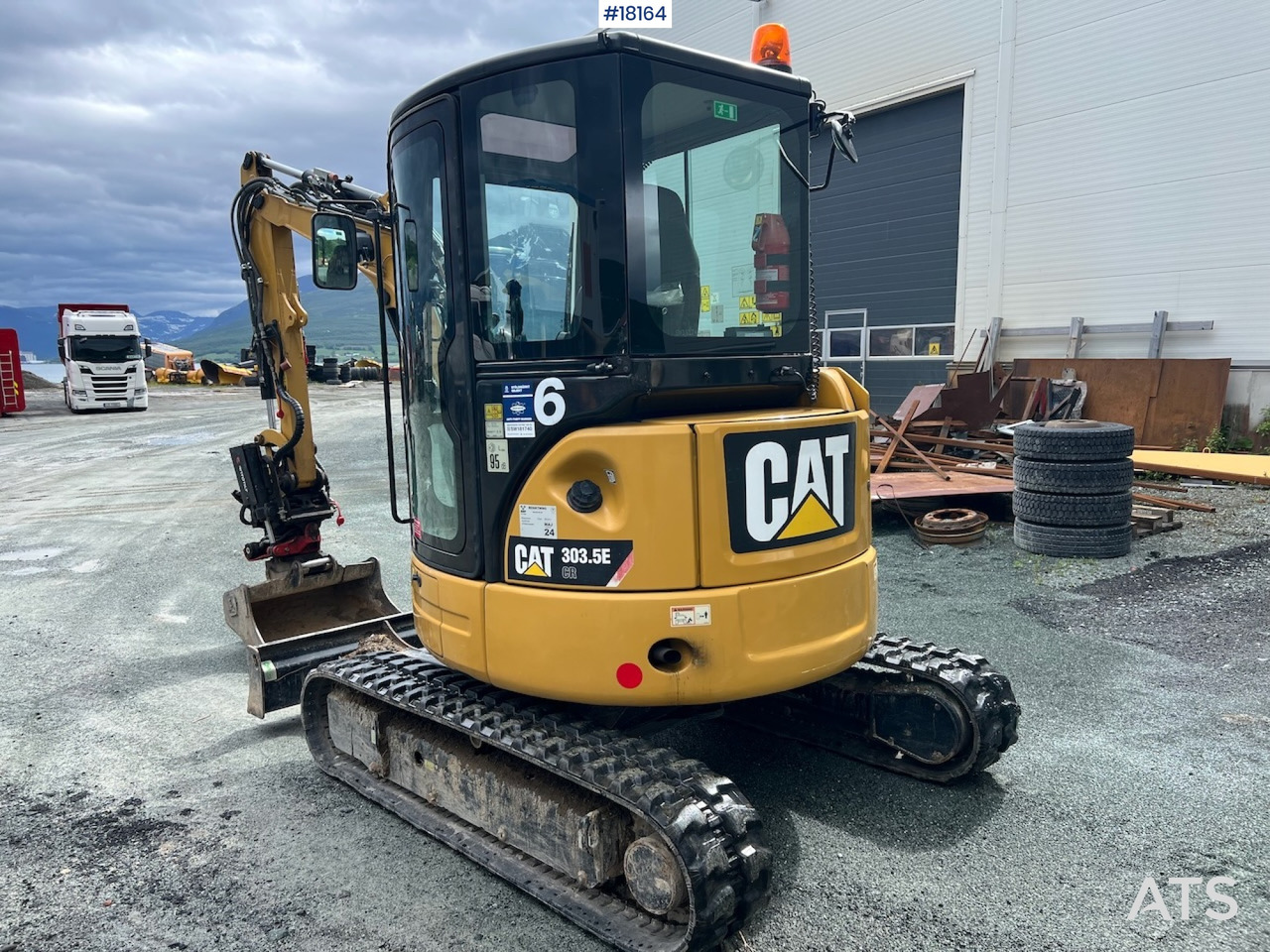 Caterpillar 303.5ECR - Máy xúc: hình 3 Caterpillar 303.5ECR - Máy xúc: hình 3