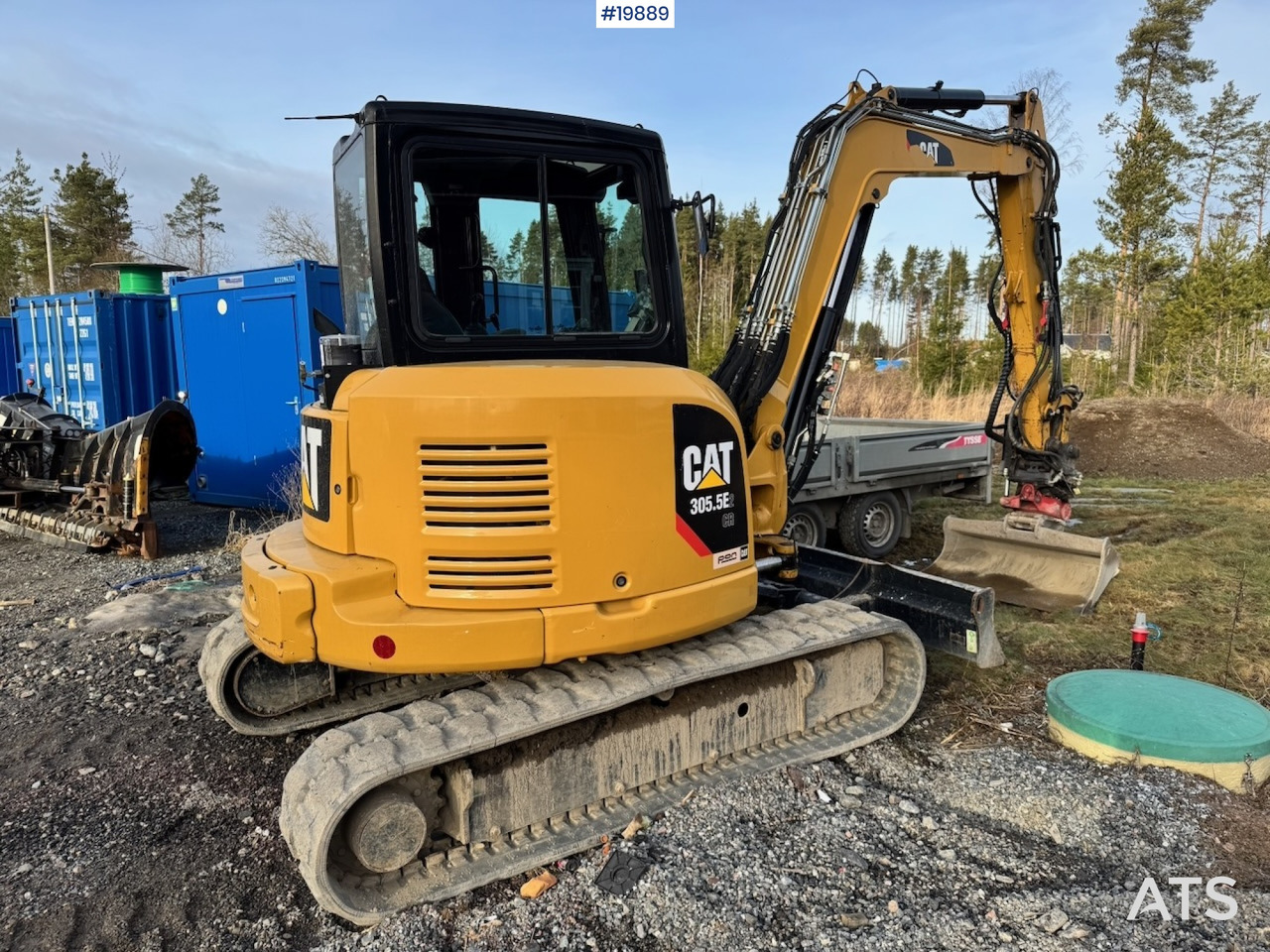 Caterpillar 305.5E2 - Máy xúc: hình 3 Caterpillar 305.5E2 - Máy xúc: hình 3