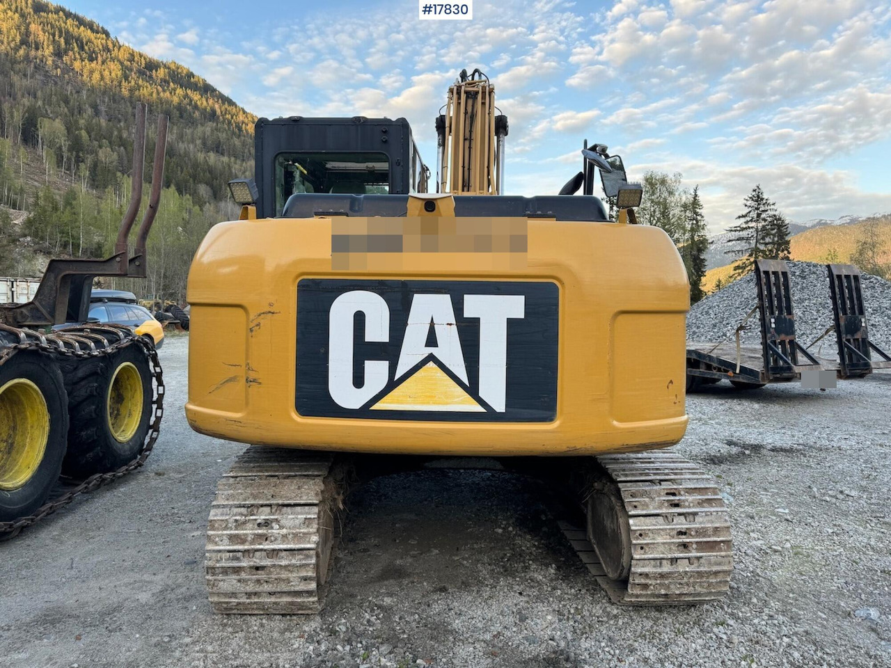 Caterpillar 312D - Máy xúc: hình 4 Caterpillar 312D - Máy xúc: hình 4