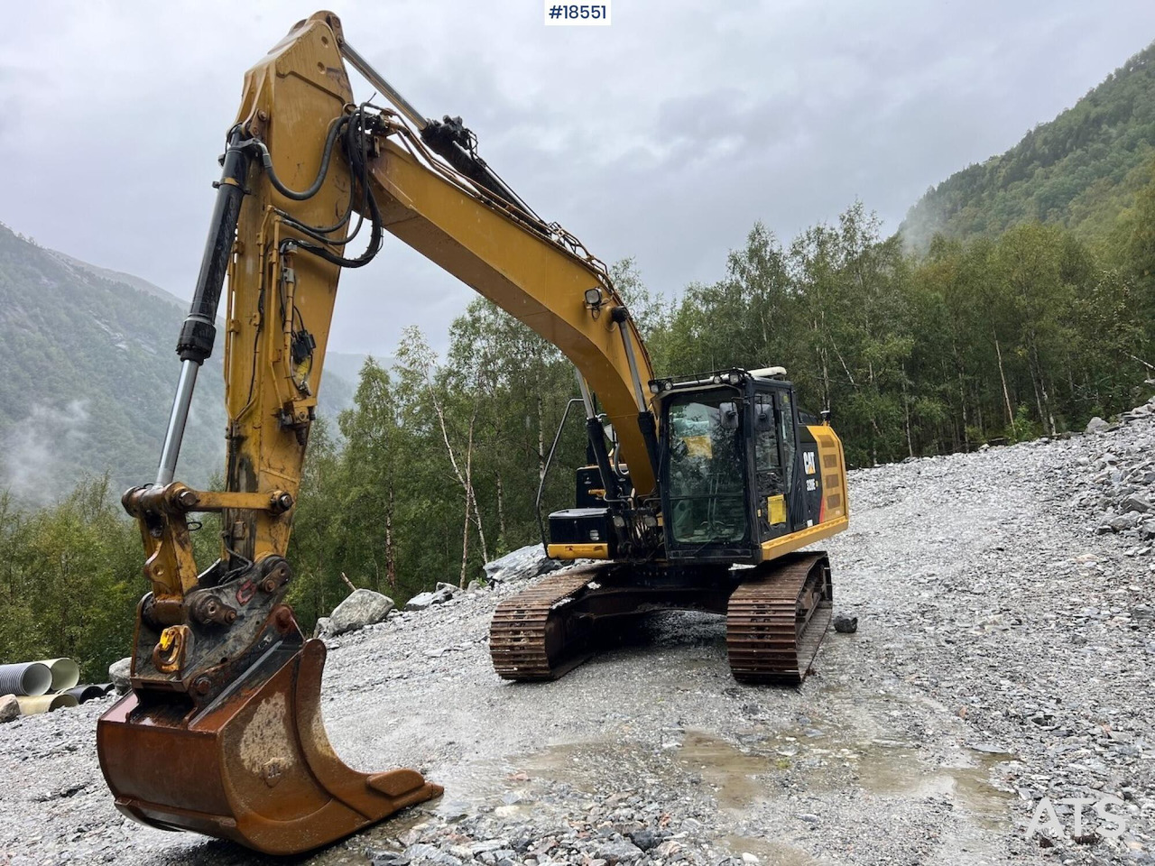 Caterpillar 320E - Máy xúc bánh xích: hình 3 Caterpillar 320E - Máy xúc bánh xích: hình 3