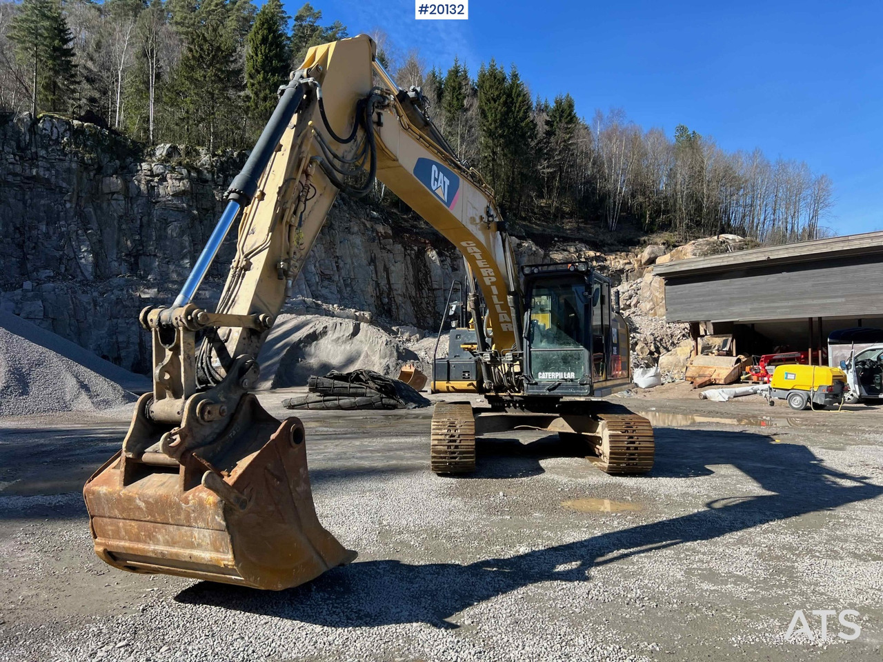 Caterpillar 320EL - Máy xúc: hình 2 Caterpillar 320EL - Máy xúc: hình 2