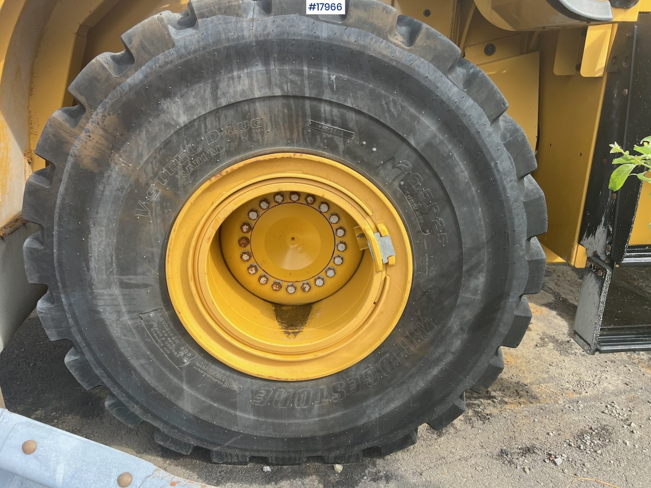 Máy xúc lật bánh lốp Caterpillar 966M: hình 29