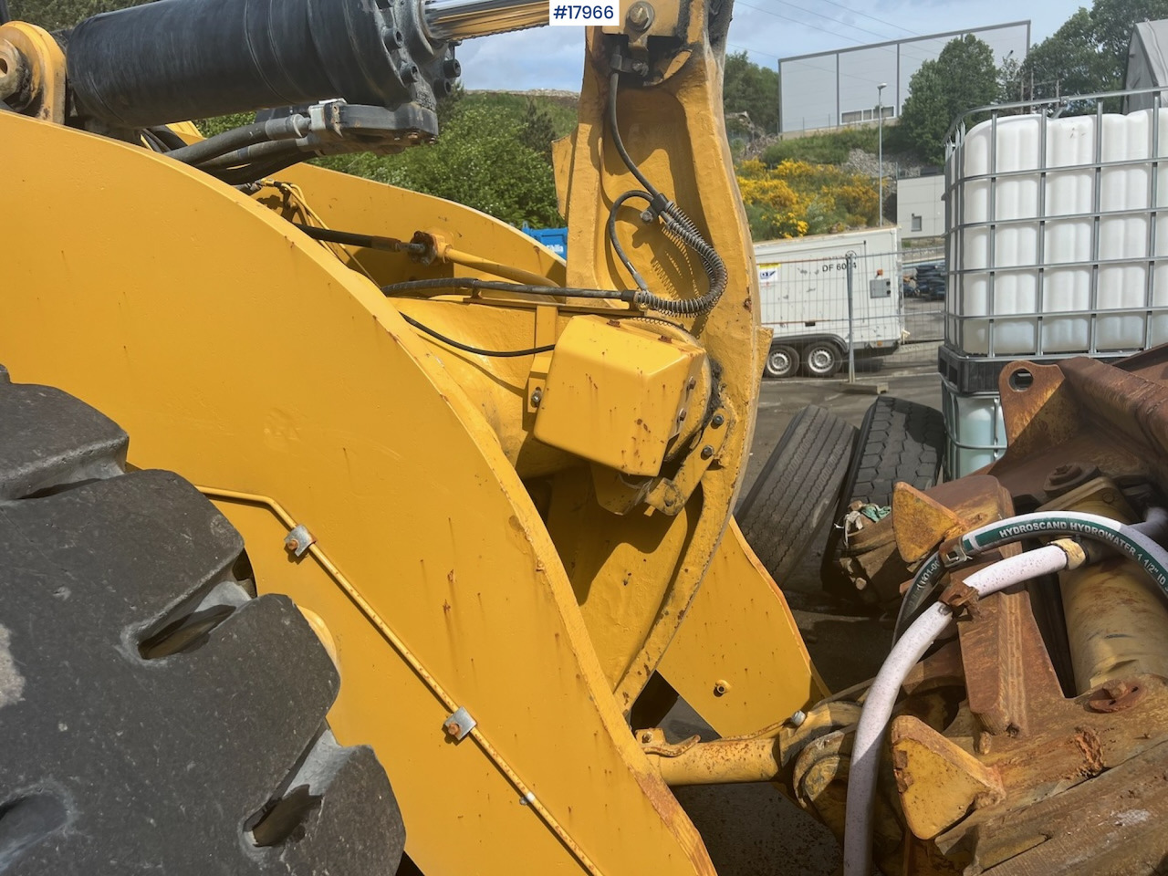 Máy xúc lật bánh lốp Caterpillar 966M: hình 25