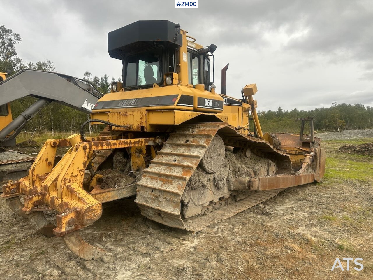 Caterpillar D6R LGP - Máy ủi: hình 3 Caterpillar D6R LGP - Máy ủi: hình 3