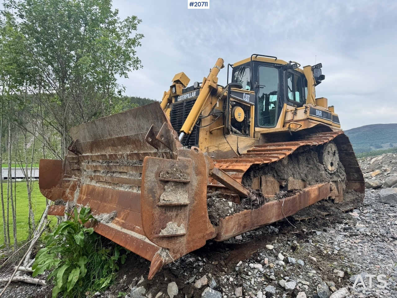 Caterpillar D6R LGP - Máy ủi: hình 1 Caterpillar D6R LGP - Máy ủi: hình 1
