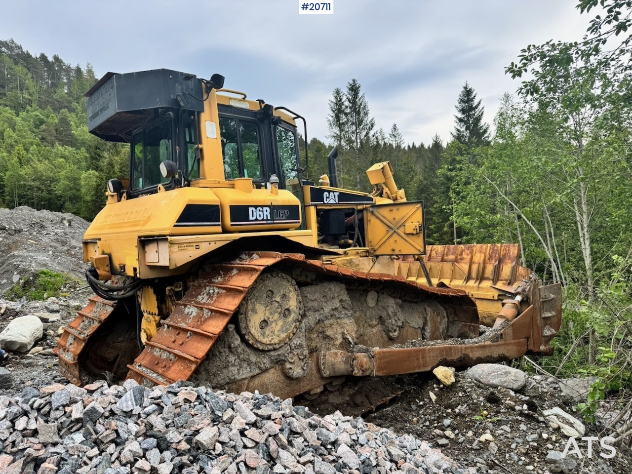 Caterpillar D6R LGP - Máy ủi: hình 5 Caterpillar D6R LGP - Máy ủi: hình 5