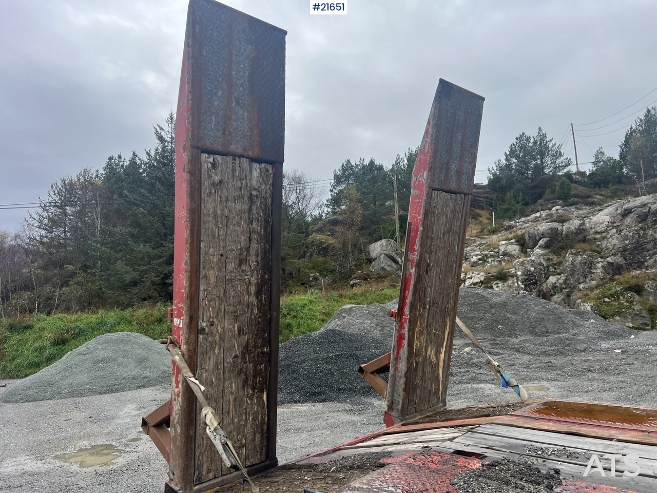 Damm 3 akslet maskinhenger m/ hydrauliske kjørebroer - Rơ moóc tự động vận chuyển: hình 5 Damm 3 akslet maskinhenger m/ hydrauliske kjørebroer - Rơ moóc tự động vận chuyển: hình 5