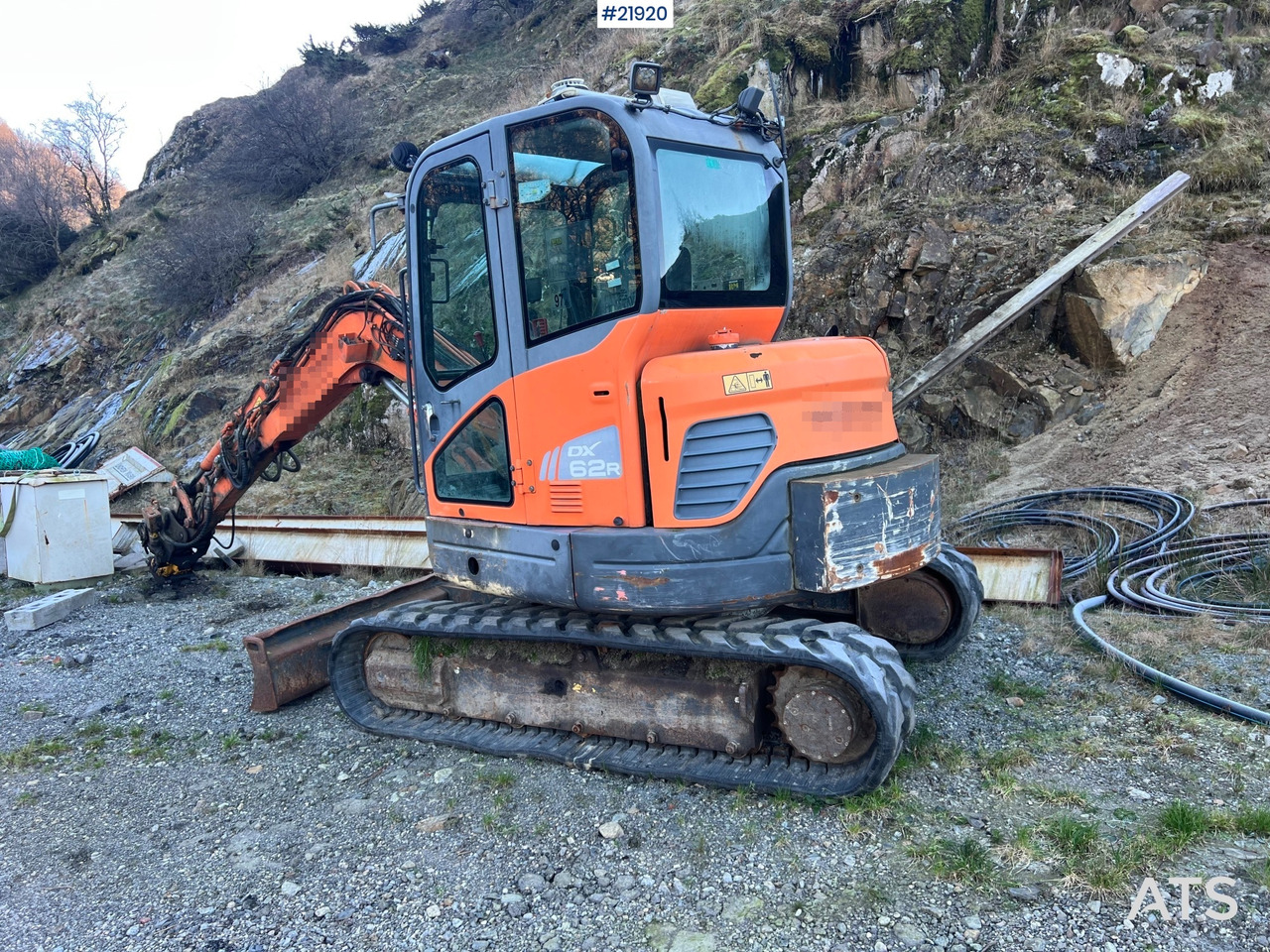 Doosan DX62R-3 gravemaskin m/ rototilt, pusseskuffe og graveskuffe - Máy xúc bánh xích: hình 4 Doosan DX62R-3 gravemaskin m/ rototilt, pusseskuffe og graveskuffe - Máy xúc bánh xích: hình 4