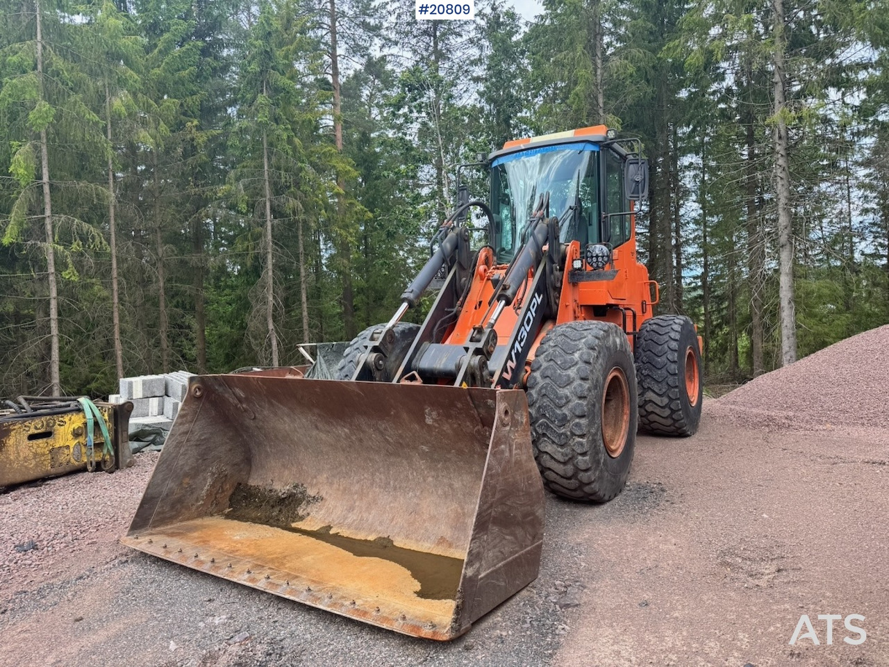 Fiat Hitachi W130PL - Máy xúc lật bánh lốp: hình 1 Fiat Hitachi W130PL - Máy xúc lật bánh lốp: hình 1