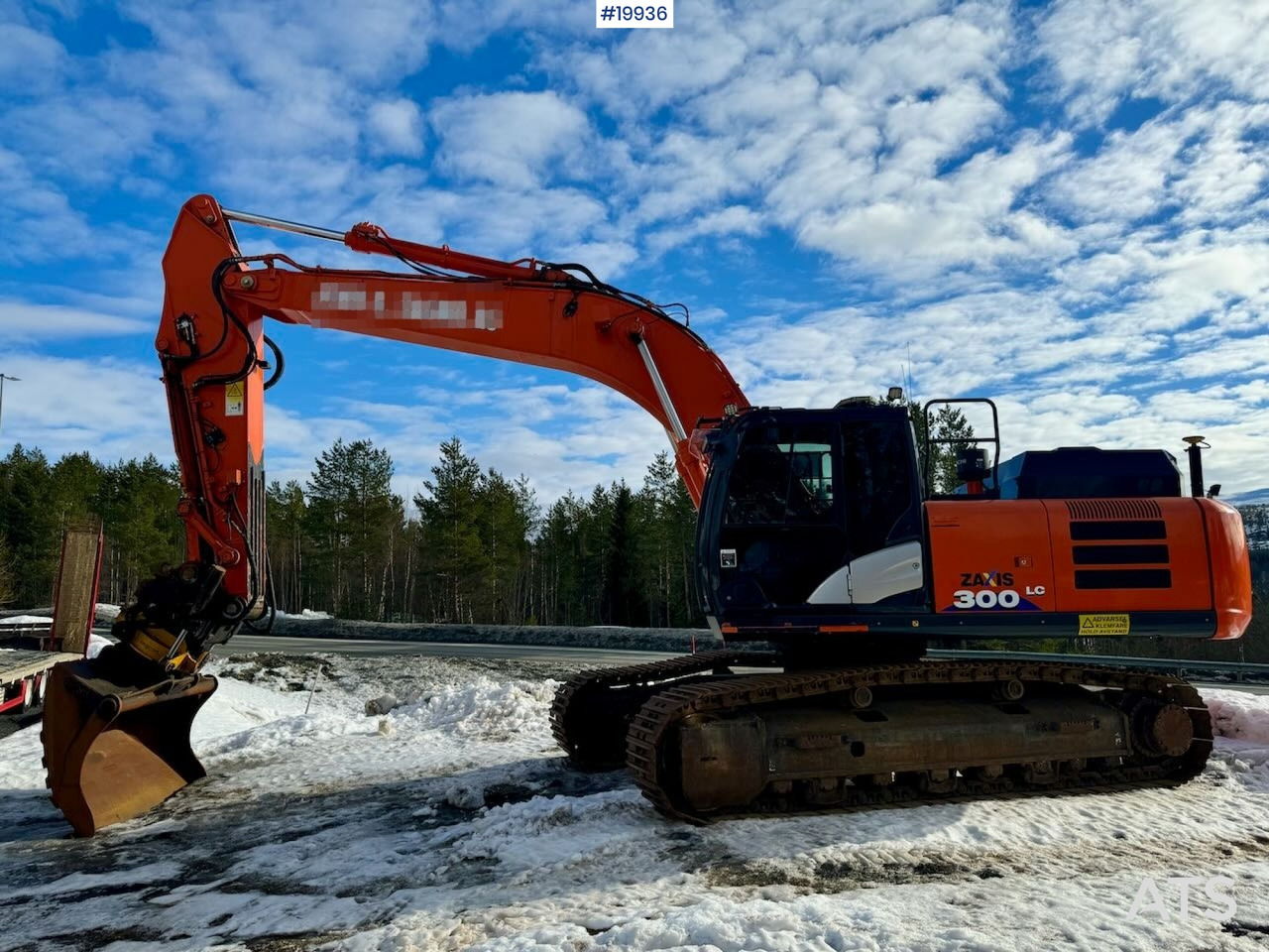 Hitachi ZX300LC-6 - Máy xúc: hình 2 Hitachi ZX300LC-6 - Máy xúc: hình 2