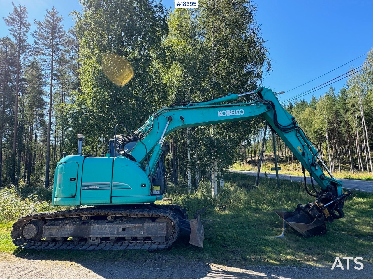 Kobelco SK140SRLC - Máy xúc: hình 2 Kobelco SK140SRLC - Máy xúc: hình 2
