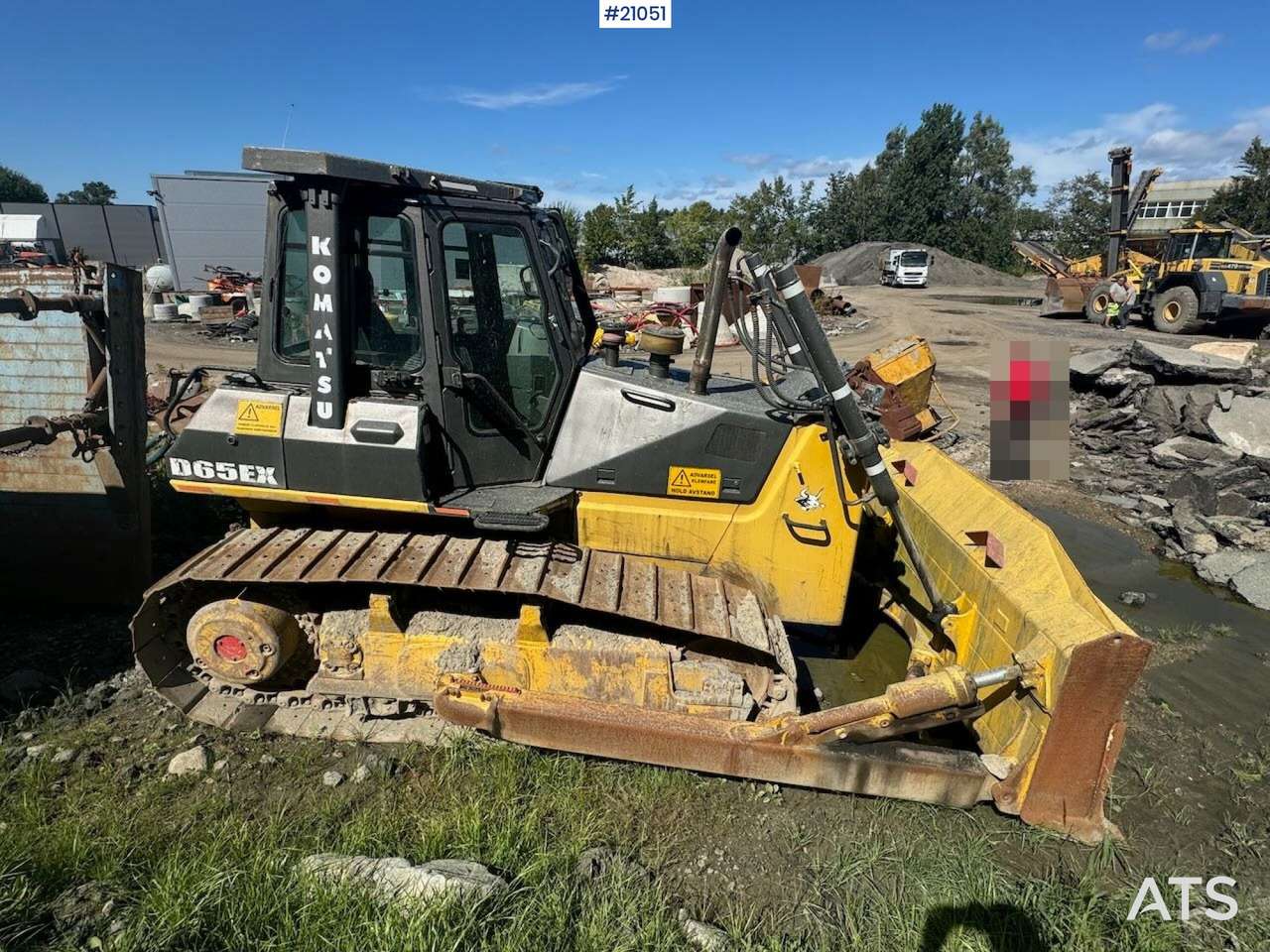 Komatsu D65EX - Máy ủi: hình 5 Komatsu D65EX - Máy ủi: hình 5