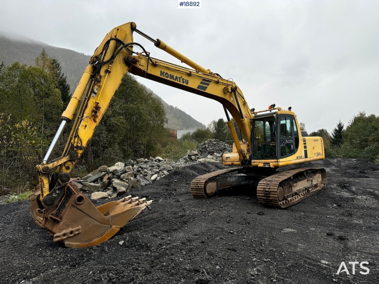 Komatsu PC240LC-6K Beltegraver m/ Graveskuffe - Máy xúc: hình 1 Komatsu PC240LC-6K Beltegraver m/ Graveskuffe - Máy xúc: hình 1