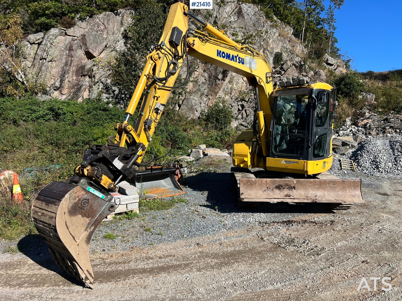 Komatsu PC78US - Máy xúc bánh xích: hình 3 Komatsu PC78US - Máy xúc bánh xích: hình 3