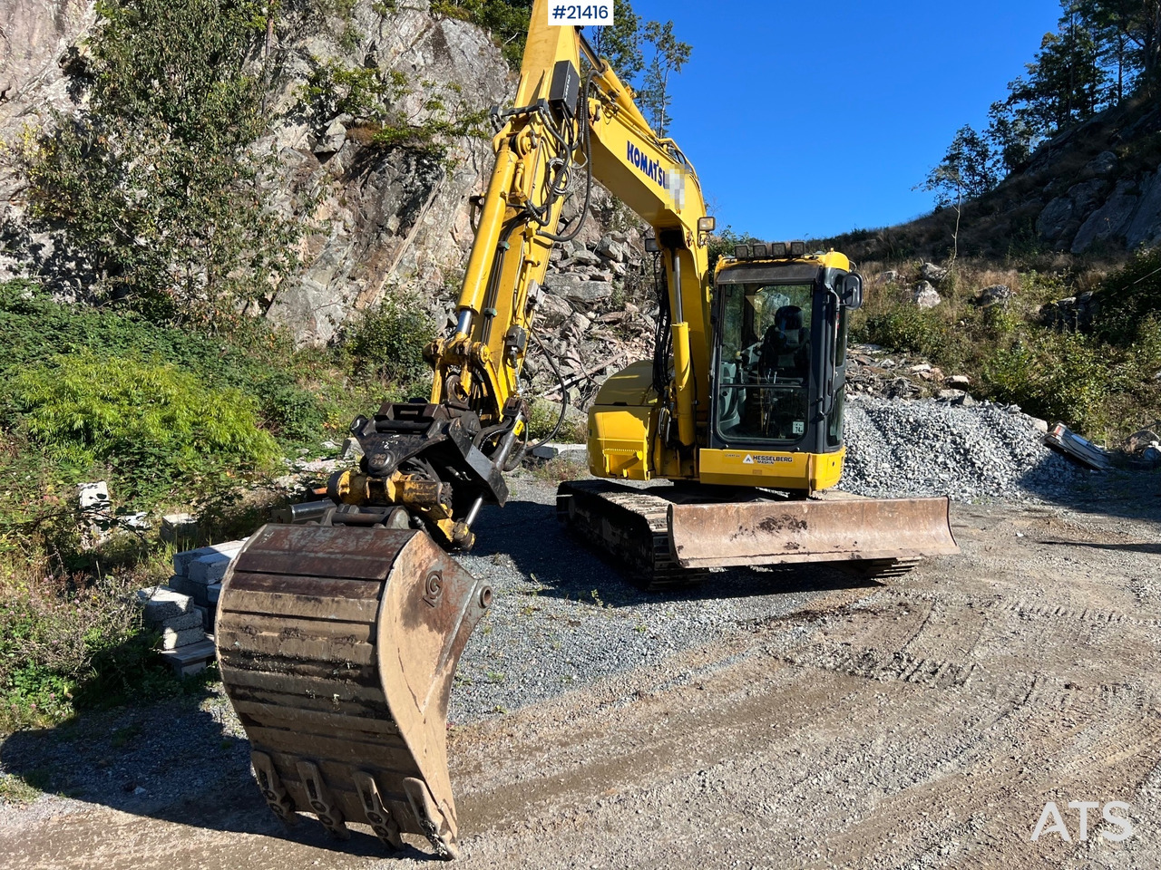 Komatsu PC78US - Máy xúc bánh xích: hình 4 Komatsu PC78US - Máy xúc bánh xích: hình 4