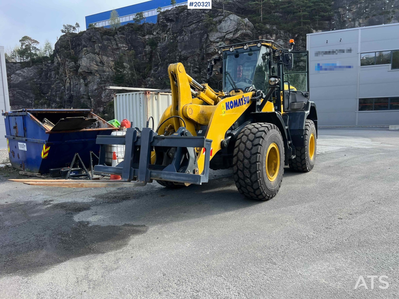 Komatsu WA320-8EO - Máy xúc lật bánh lốp: hình 2 Komatsu WA320-8EO - Máy xúc lật bánh lốp: hình 2