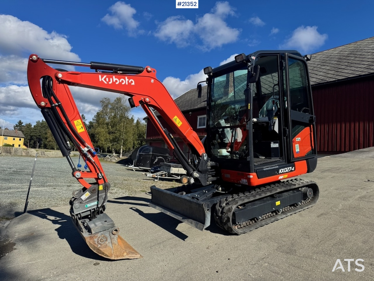 Kubota KX027-4 - Máy xúc mini: hình 2 Kubota KX027-4 - Máy xúc mini: hình 2