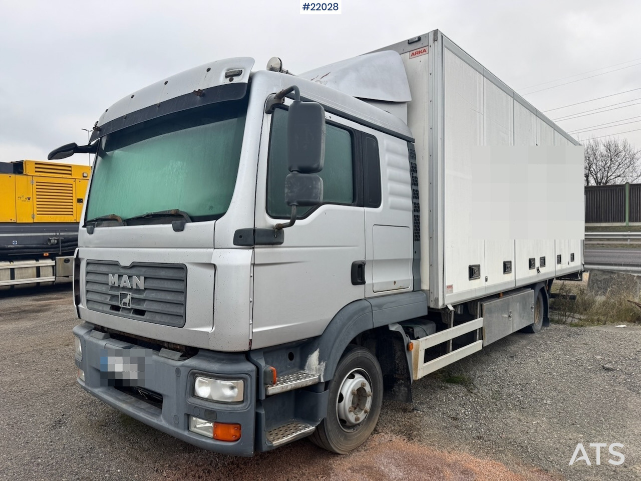 MAN 2008 MAN TGL 12.210 4x2 Skapbil m/ full sideåpning - Xe tải hộp: hình 1 MAN 2008 MAN TGL 12.210 4x2 Skapbil m/ full sideåpning - Xe tải hộp: hình 1