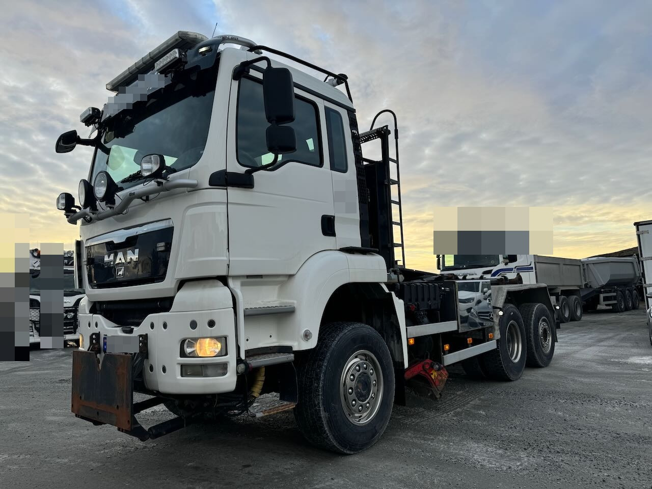 MAN TGS 28.480 6x4 brøyterigget Krokbil m/ underliggende skjær og kranhydraulikk. - Xe tải nâng móc: hình 2 MAN TGS 28.480 6x4 brøyterigget Krokbil m/ underliggende skjær og kranhydraulikk. - Xe tải nâng móc: hình 2