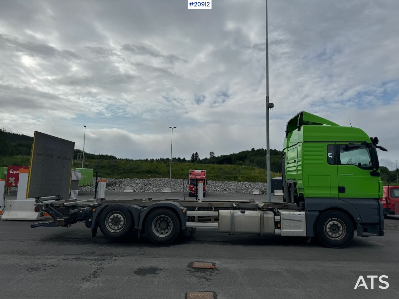 MAN TGX 26.500 - Xe chở container/ Xe tải hoán đổi thân: hình 4 MAN TGX 26.500 - Xe chở container/ Xe tải hoán đổi thân: hình 4