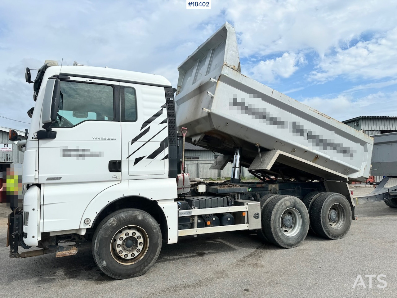 MAN TGX 26.580 - Xe ben: hình 2 MAN TGX 26.580 - Xe ben: hình 2