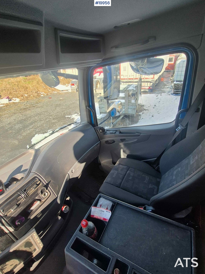 Xe tải hộp Mercedes 818: hình 5