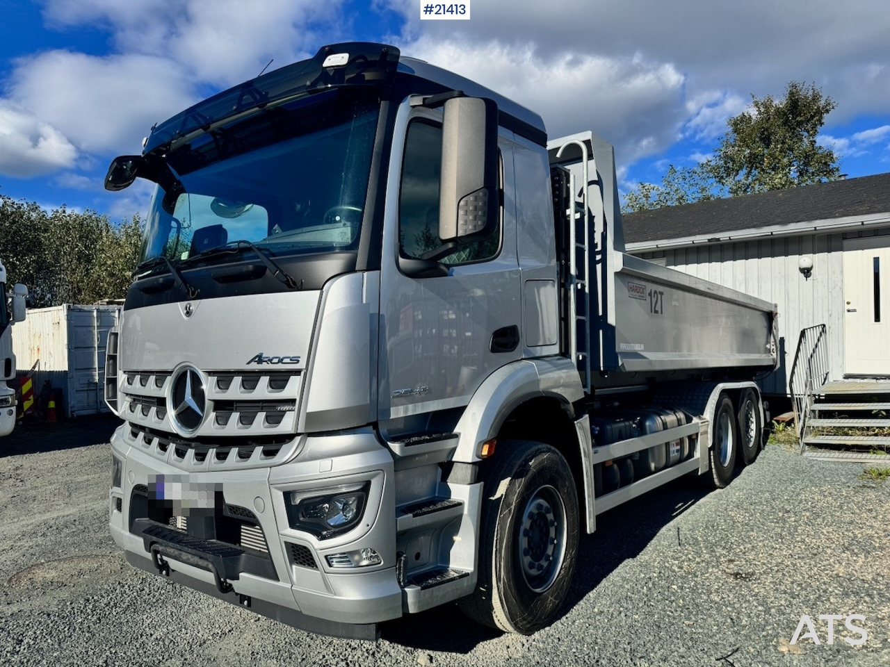 Mercedes Arocs 2543 - Xe tải nâng móc: hình 2 Mercedes Arocs 2543 - Xe tải nâng móc: hình 2