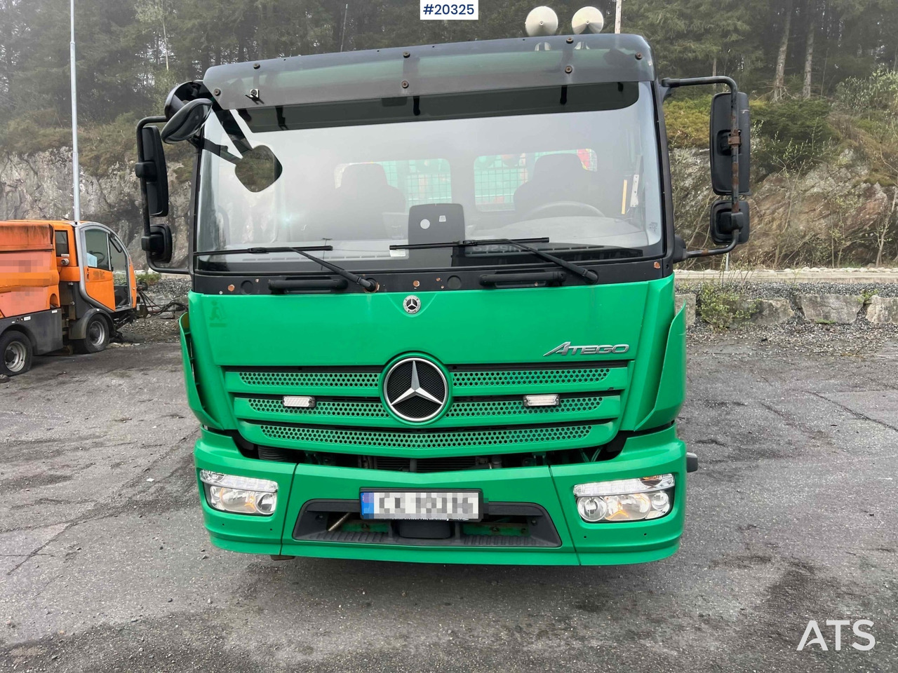 Mercedes Atego 1524 - Xe tải chở thùng nhỏ: hình 4 Mercedes Atego 1524 - Xe tải chở thùng nhỏ: hình 4