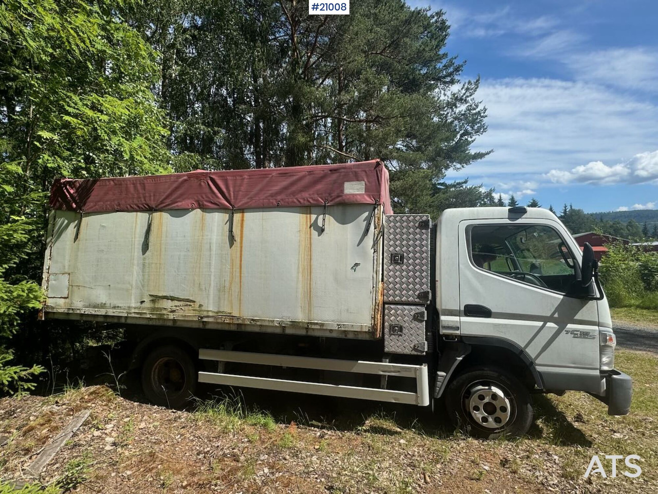 Mitsubishi Fuso Canter - Xe tải thùng lửng/ Phẳng: hình 4 Mitsubishi Fuso Canter - Xe tải thùng lửng/ Phẳng: hình 4