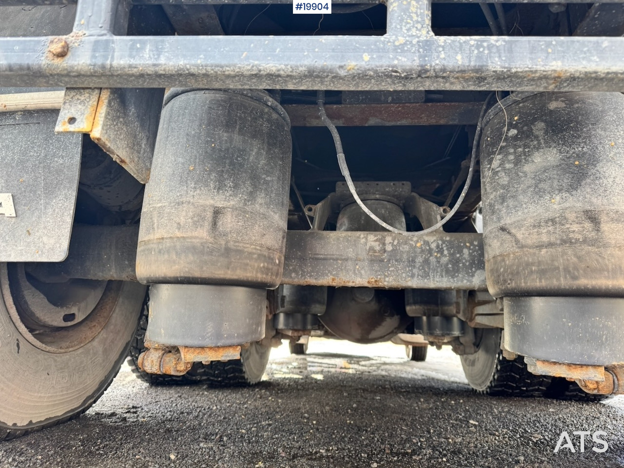 Nền bục trên không gắn trên xe tải Scania P114: hình 16