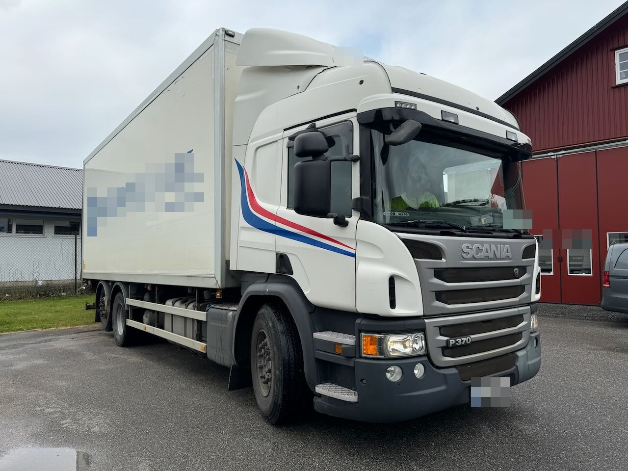 Scania P370 - Xe tải hộp: hình 1 Scania P370 - Xe tải hộp: hình 1