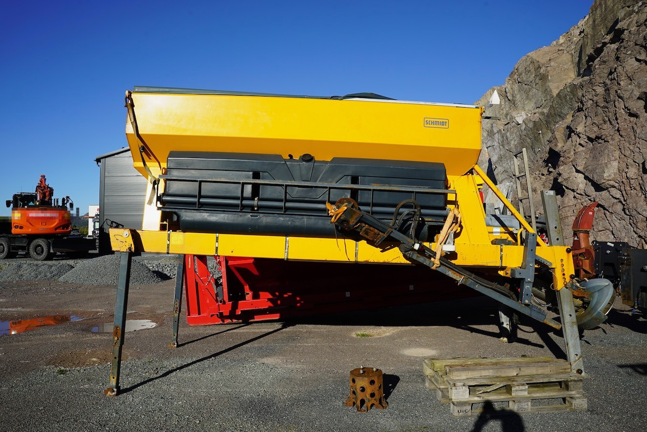 Schmidt Schmidt Stratos B70-36 sandstrøer med styringspanel - Máy dàn trải cát/ Muối: hình 2 Schmidt Schmidt Stratos B70-36 sandstrøer med styringspanel - Máy dàn trải cát/ Muối: hình 2