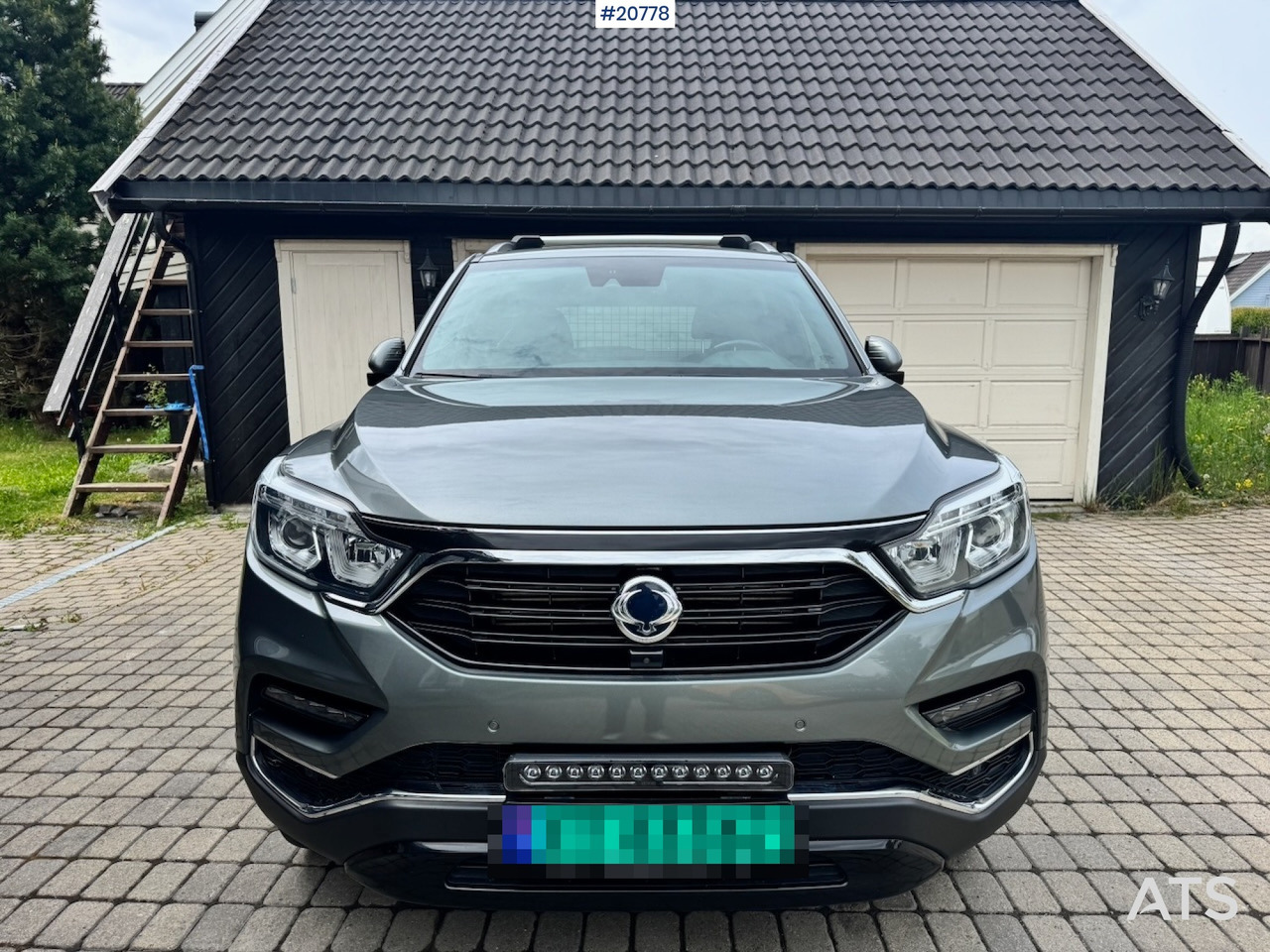 Xe hơi Ssangyong REXTON: hình 9