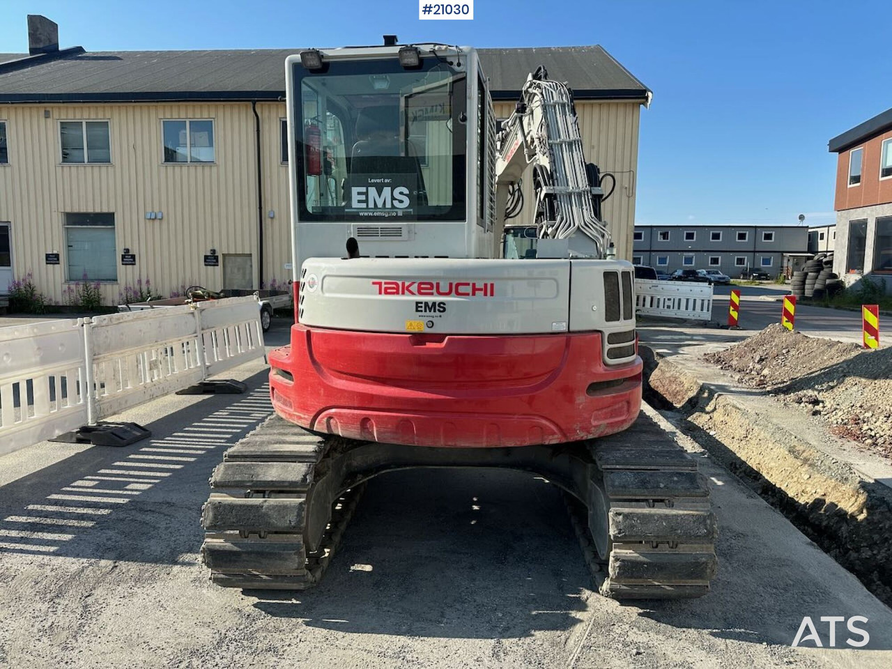Takeuchi TB280FR - Máy xúc mini: hình 5 Takeuchi TB280FR - Máy xúc mini: hình 5