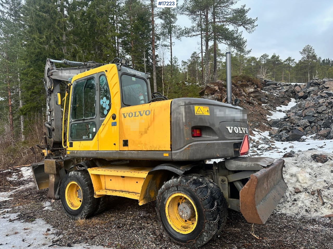 Volvo EW160B - Máy xúc: hình 3 Volvo EW160B - Máy xúc: hình 3