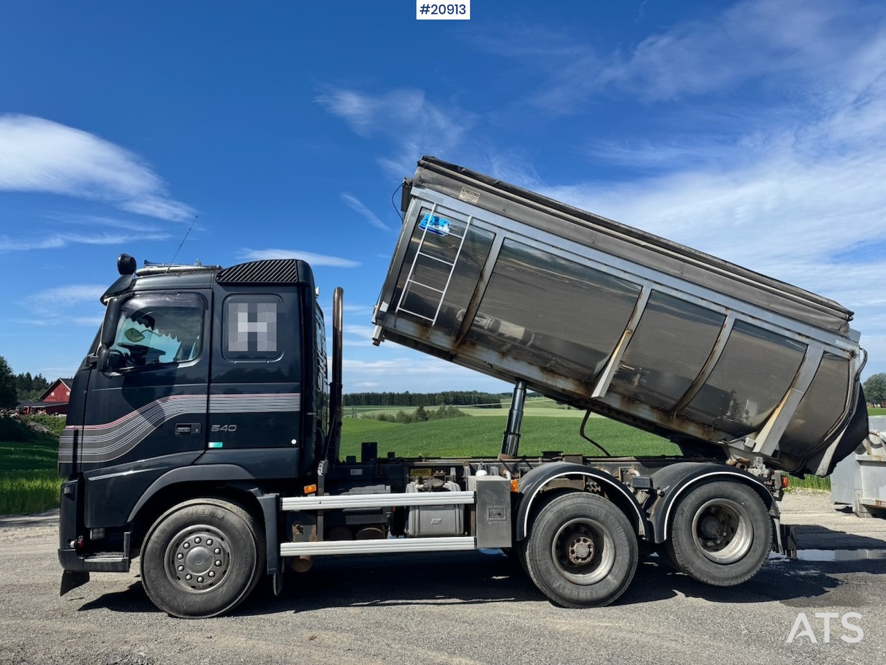 Volvo FH16 540 - Xe ben: hình 2 Volvo FH16 540 - Xe ben: hình 2