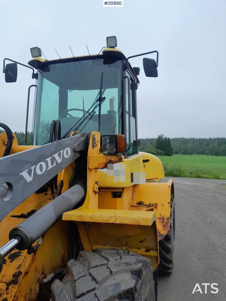 Volvo L40B - Máy xúc lật bánh lốp: hình 3 Volvo L40B - Máy xúc lật bánh lốp: hình 3