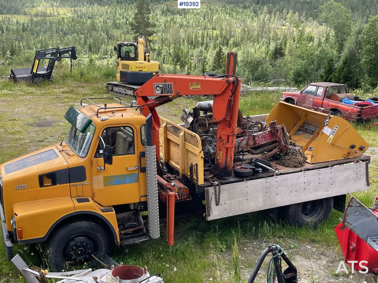 Volvo N720 - Xe tải thùng lửng/ Phẳng, Xe cẩu tự hành: hình 5 Volvo N720 - Xe tải thùng lửng/ Phẳng, Xe cẩu tự hành: hình 5