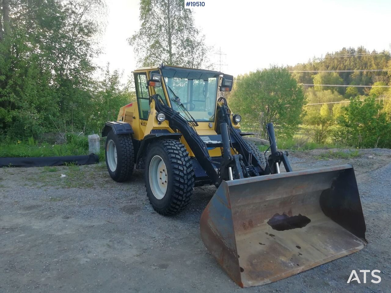 Wille 645 - Máy xúc lật bánh lốp: hình 3 Wille 645 - Máy xúc lật bánh lốp: hình 3