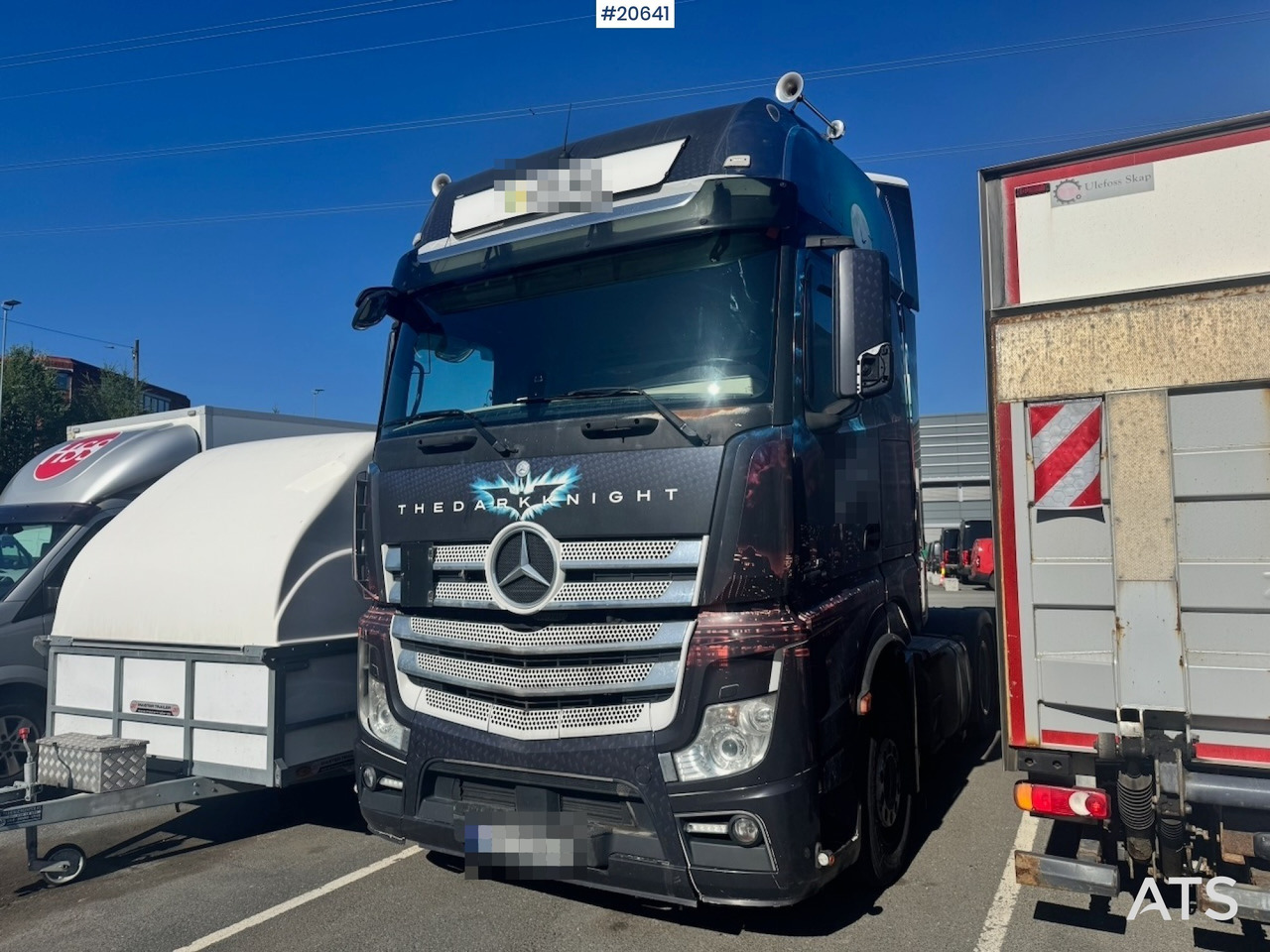 Mercedes 2551 - Xe đầu kéo: hình 2 Mercedes 2551 - Xe đầu kéo: hình 2
