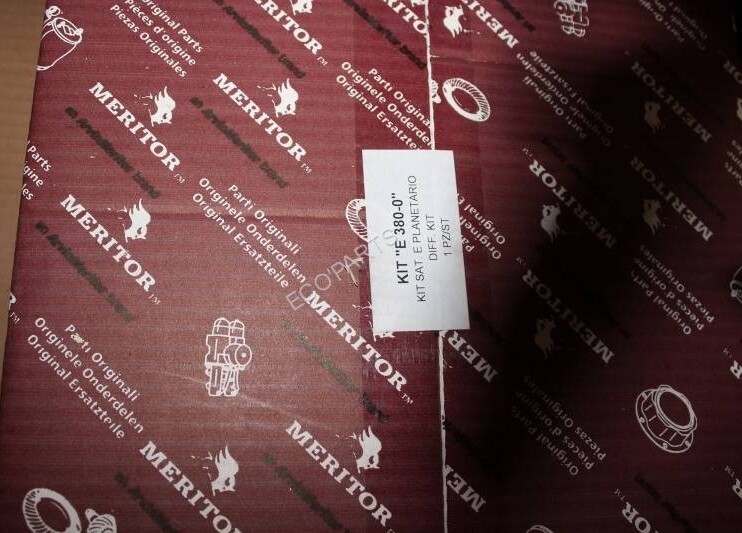 Renault Couple conique complet MS17X 7421597138 7421597139 7421597140 7421597141 7421597142 Couple conique avec bloc differentiel en origine méritor - Bộ vi sai cho Xe tải: hình 1 Renault Couple conique complet MS17X 7421597138 7421597139 7421597140 7421597141 7421597142 Couple conique avec bloc differentiel en origine méritor - Bộ vi sai cho Xe tải: hình 1