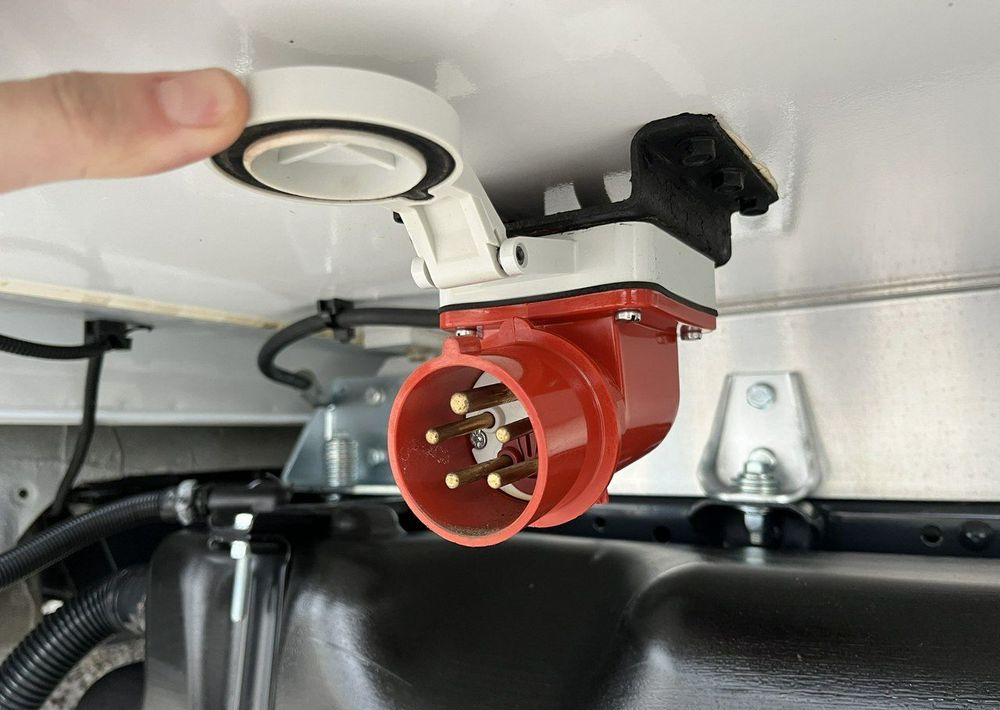 Xe van đông lạnh Iveco Daily: hình 13