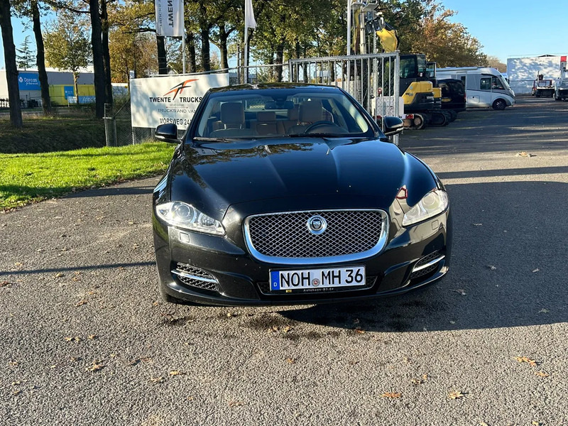 Jaguar XJ 3.0 V6D 275 PK /AUTOM / PANO DAK / VOL LEDER / MERIDAN / EXPORT PRICE - Sedan: hình 4 Jaguar XJ 3.0 V6D 275 PK /AUTOM / PANO DAK / VOL LEDER / MERIDAN / EXPORT PRICE - Sedan: hình 4
