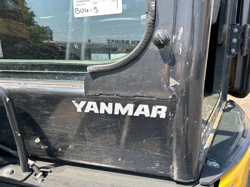 Máy xúc mini Yanmar VI 050-6 Mini graver: hình 6