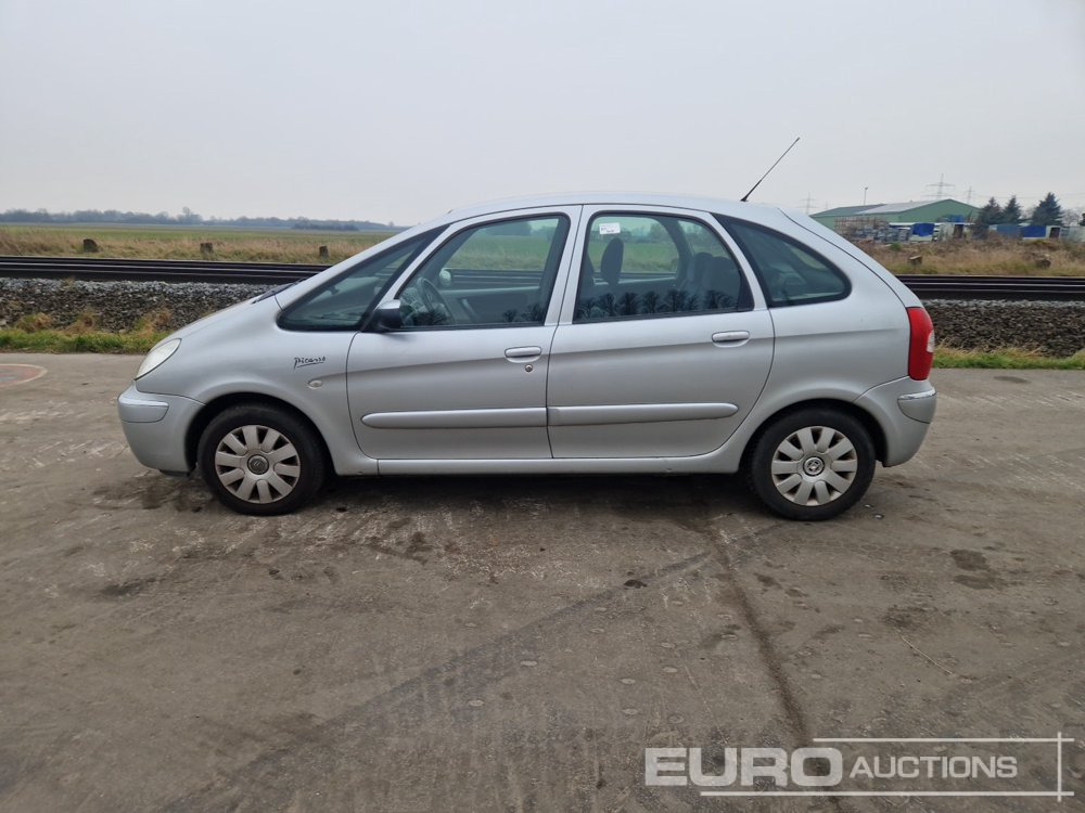 2004 Citroen Xsara Picasso - Xe hơi: hình 2 2004 Citroen Xsara Picasso - Xe hơi: hình 2