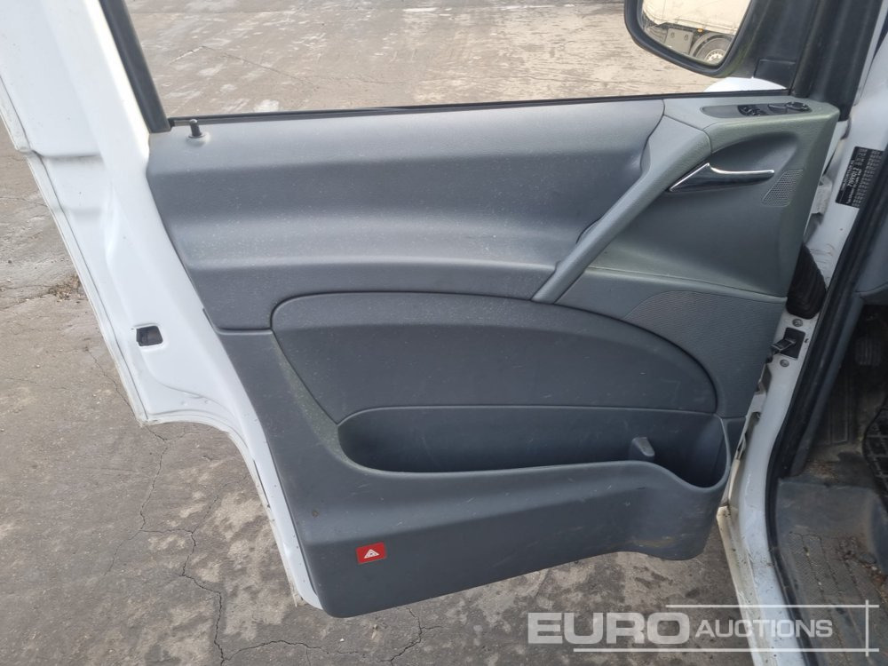 Xe tải van 2005 Mercedes Benz Vito: hình 26